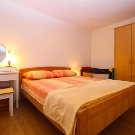 Fuer 4 Personen Ca 35 Qm In Vinkuran, Istrien Istrische Riviera Apartment *